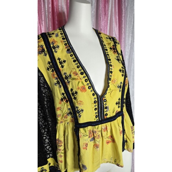 Free People Yellow Black Lace Floral Sequin Textured Bohemian Top Size Medium - Picture 3 of 15